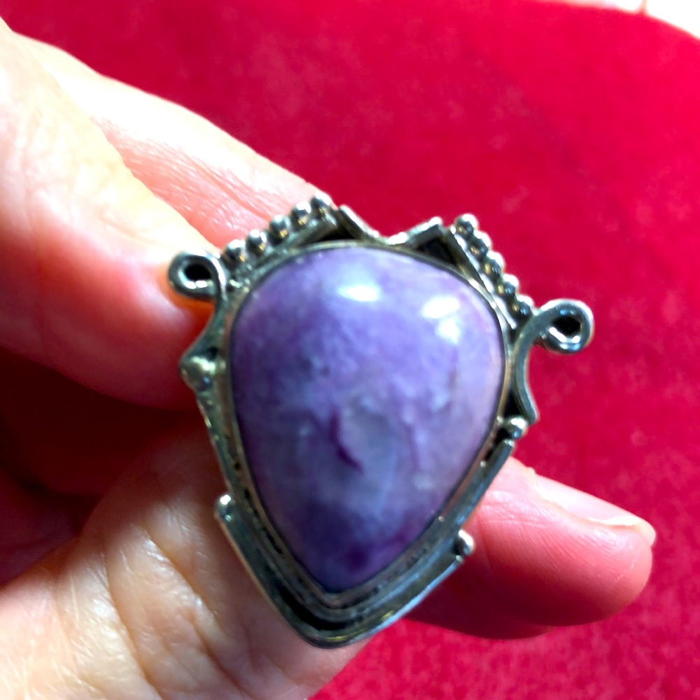 Semiprecious stone 925 sterling purple ring.size 7.